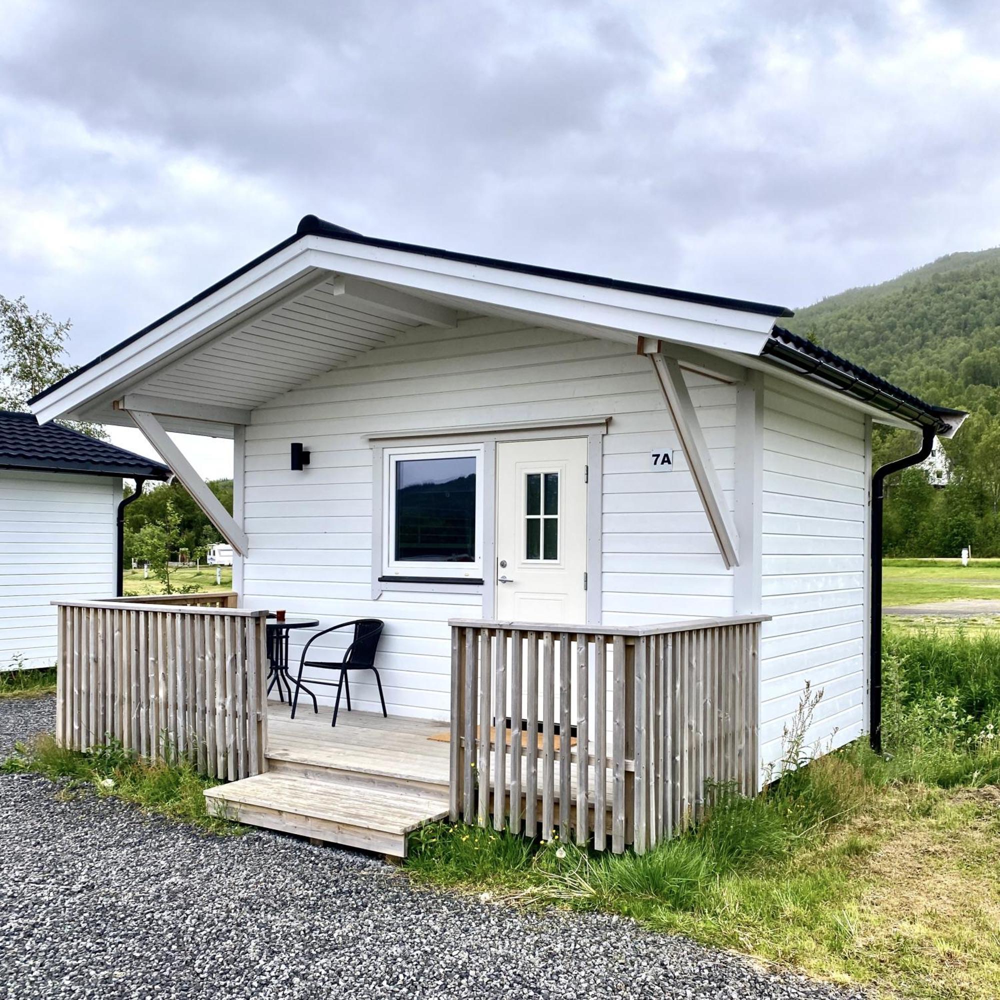 Ballangen Camping Hotel Narvik Bagian luar foto