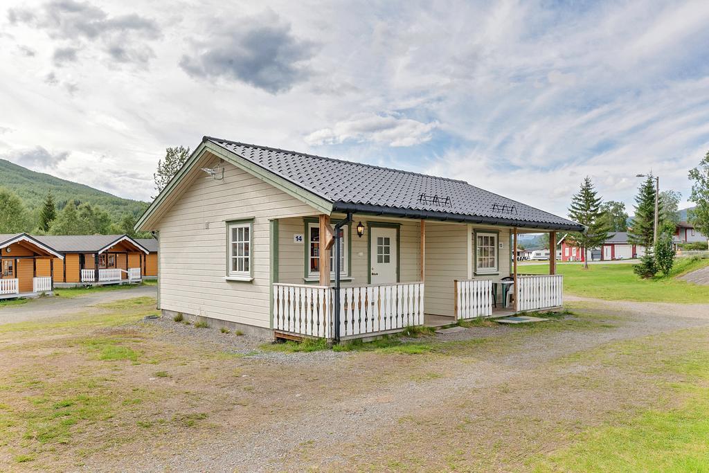 Ballangen Camping Hotel Narvik Bagian luar foto